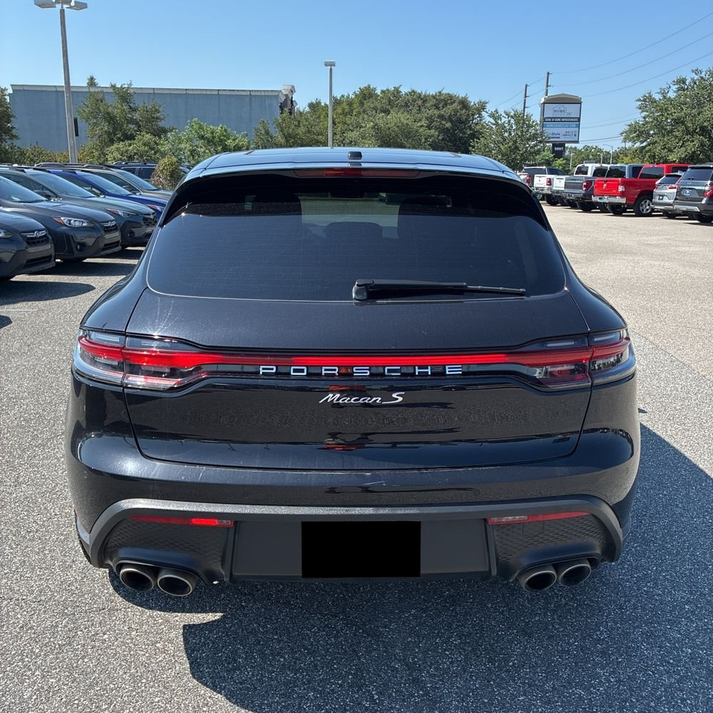2022 Porsche Macan S