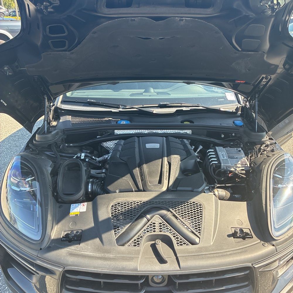 2022 Porsche Macan S