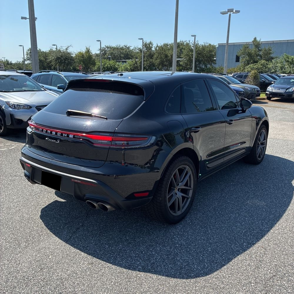 2022 Porsche Macan S