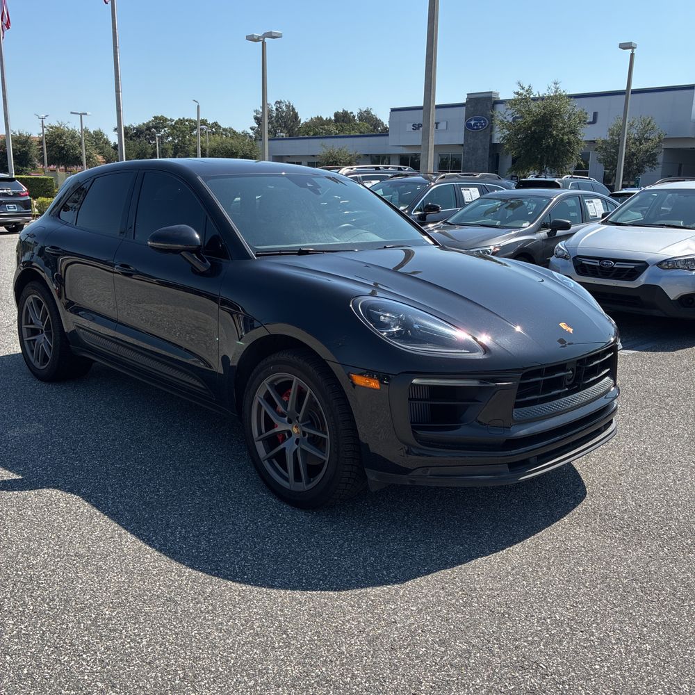 2022 Porsche Macan S