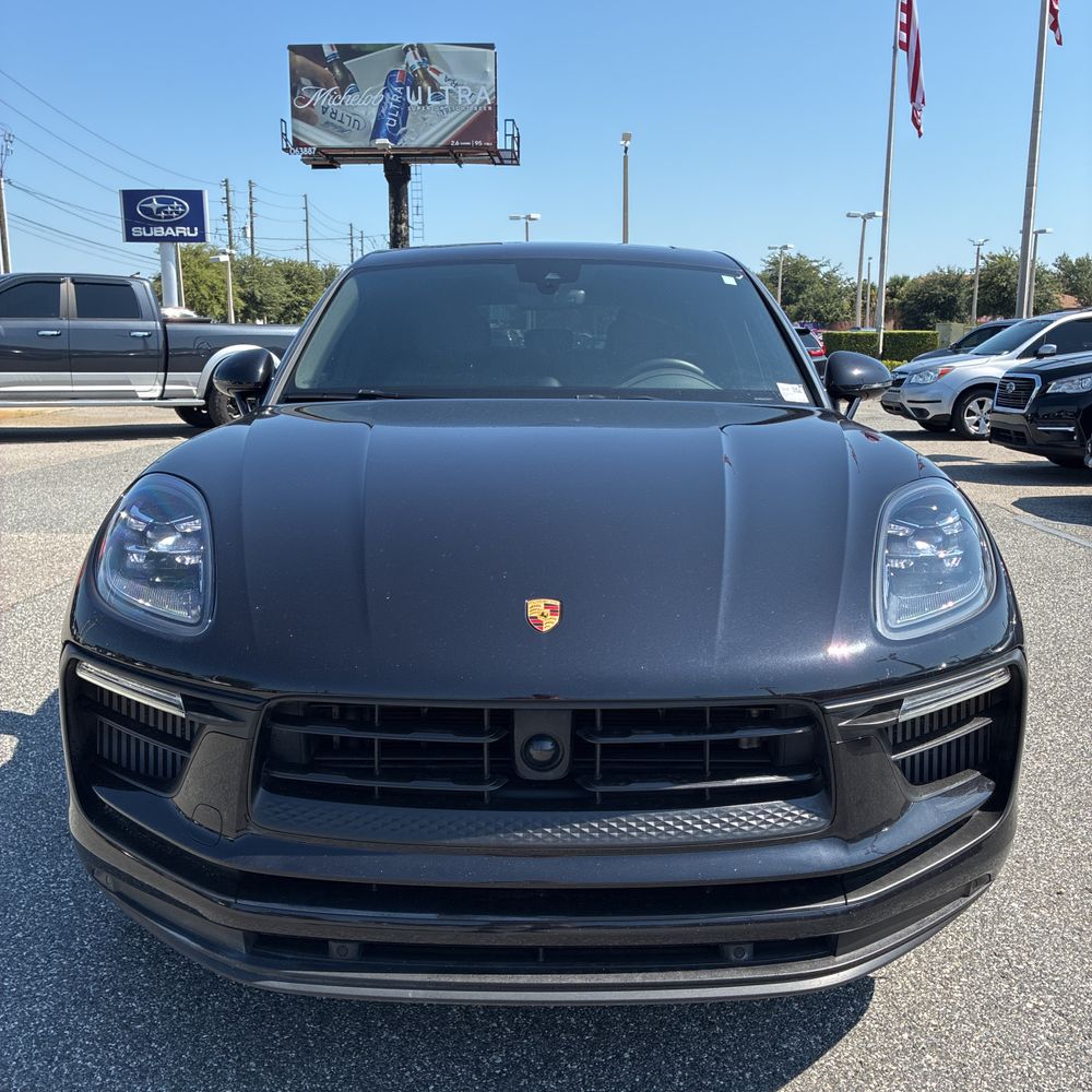 2022 Porsche Macan S