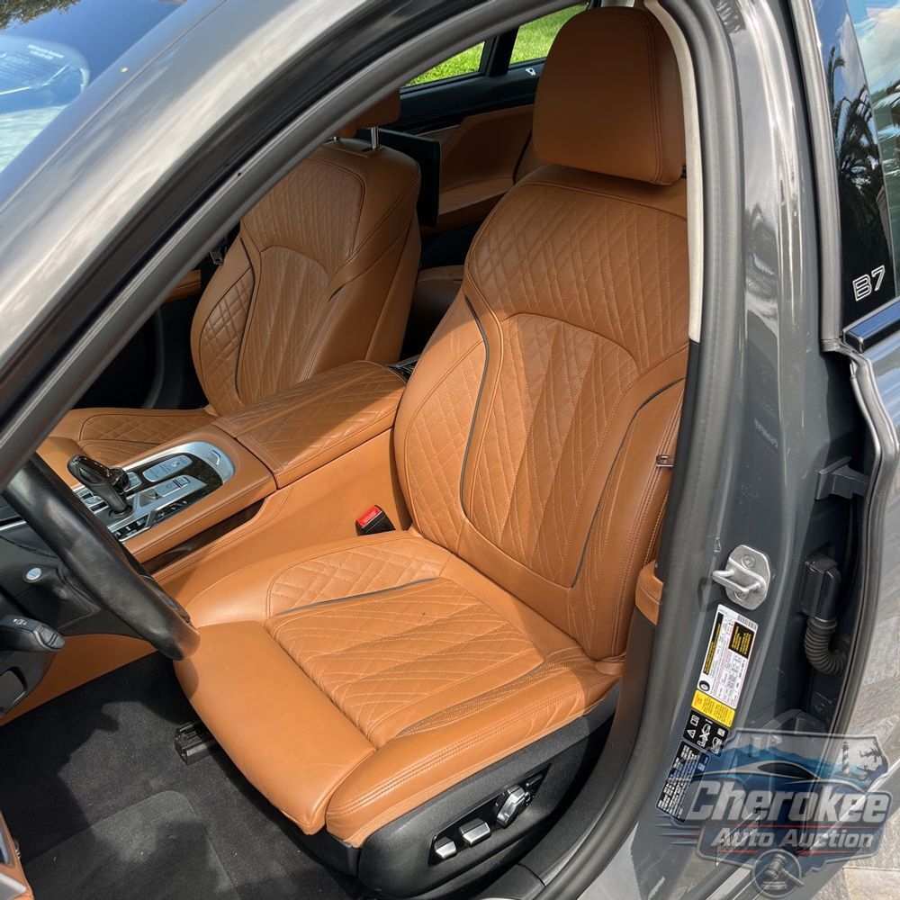 2021 BMW 7 Series ALPINA B7 xDrive
