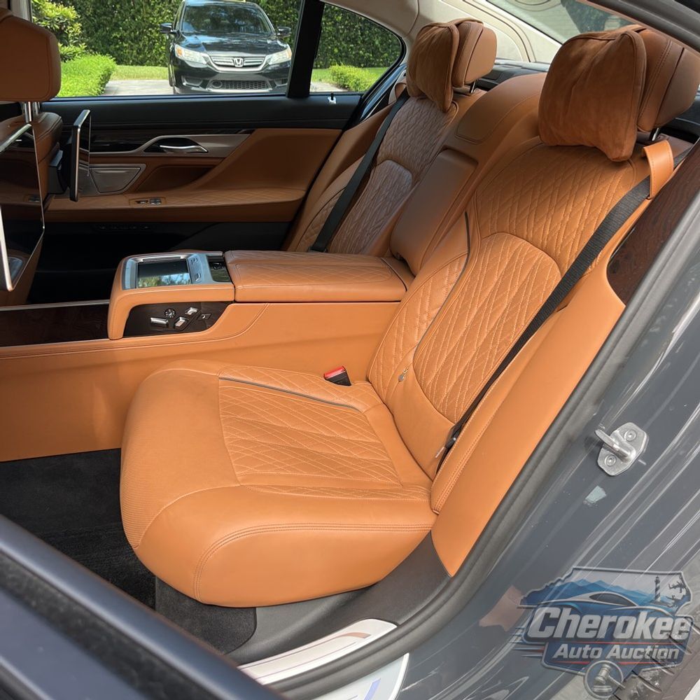 2021 BMW 7 Series ALPINA B7 xDrive