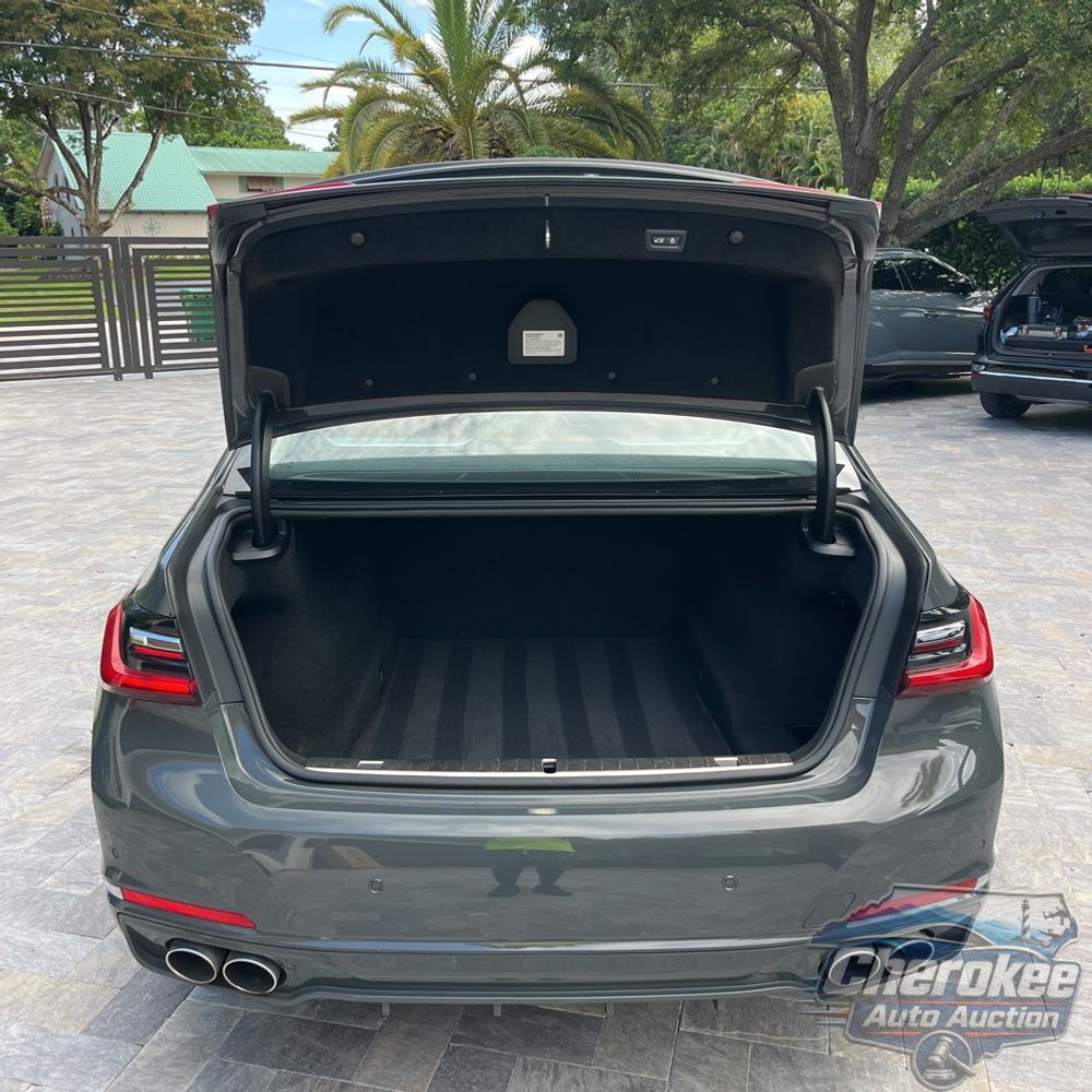 2021 BMW 7 Series ALPINA B7 xDrive