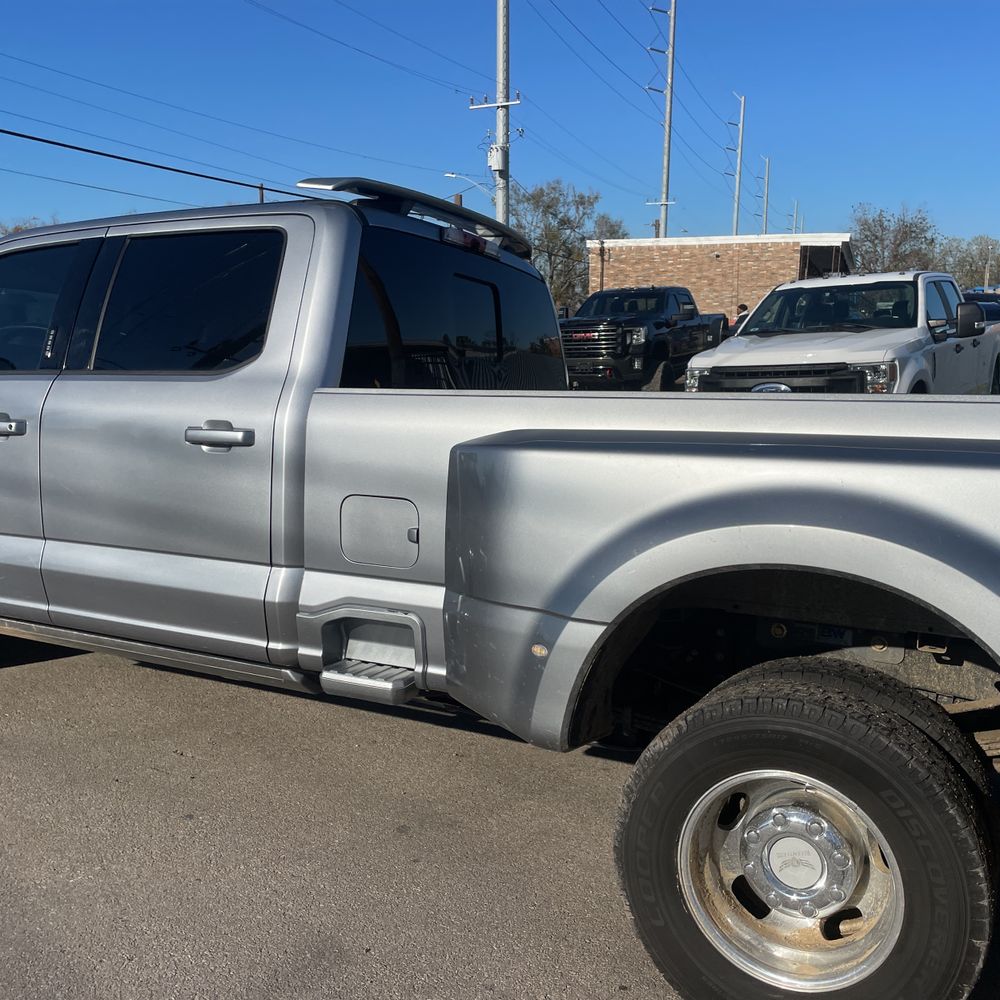 2023 Ford F-350 Super Duty Lariat