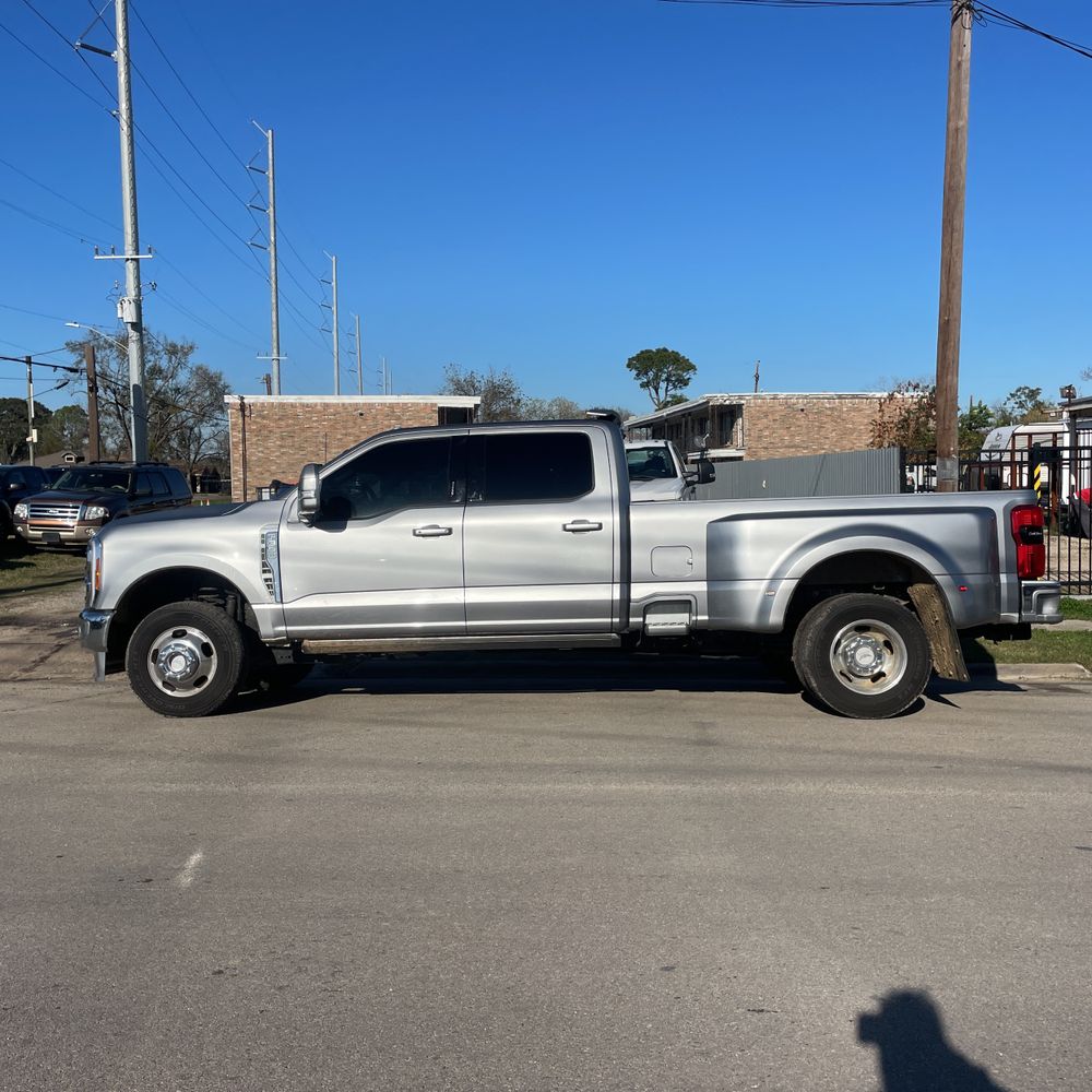 2023 Ford F-350 Super Duty Lariat