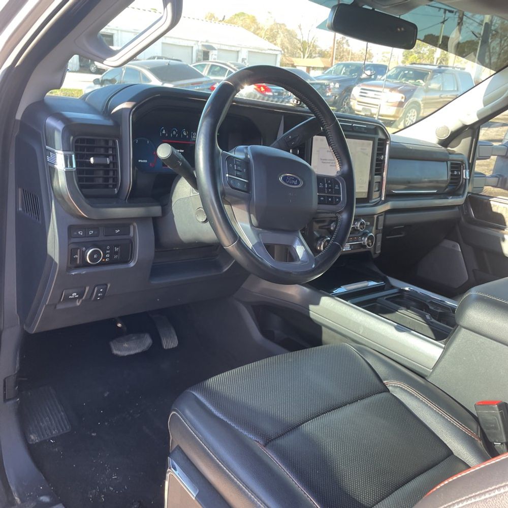2023 Ford F-350 Super Duty Lariat