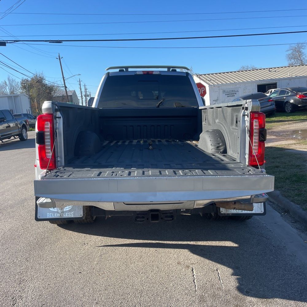 2023 Ford F-350 Super Duty Lariat