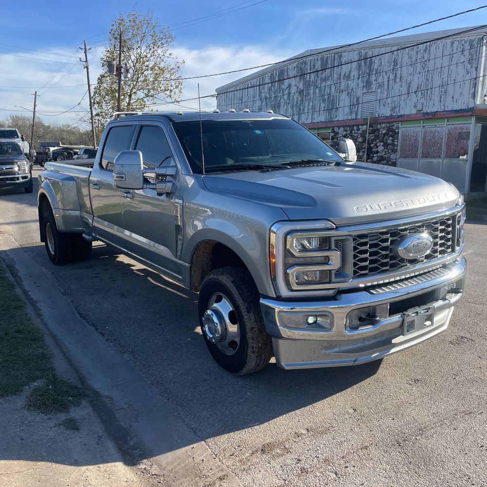 2023 Ford F-350 Super Duty Lariat