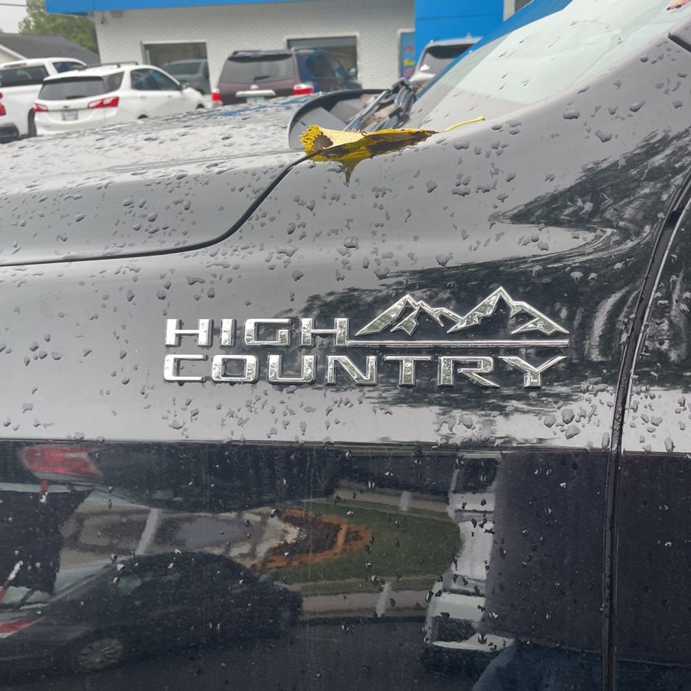 2024 Chevrolet Suburban High Country