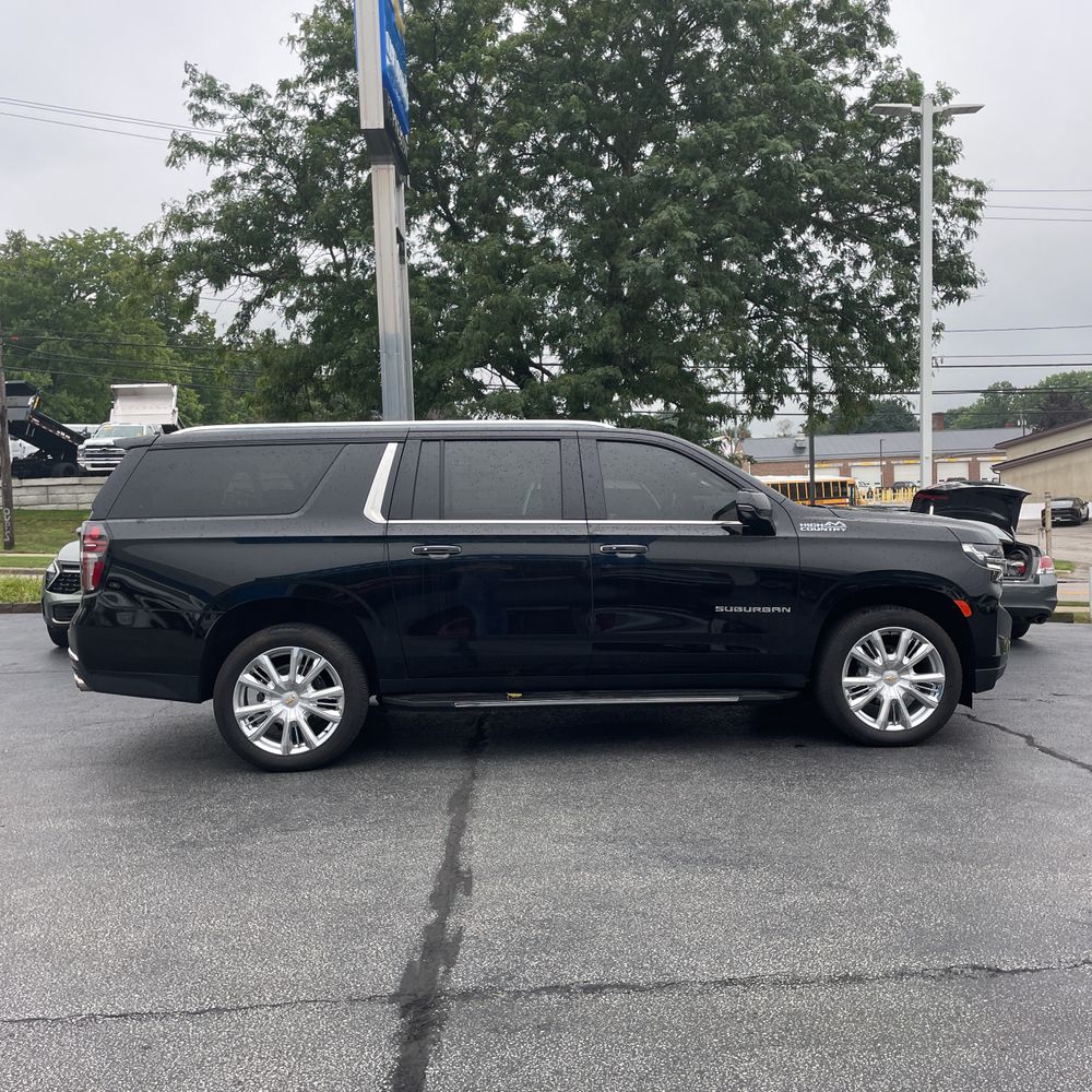 2024 Chevrolet Suburban High Country
