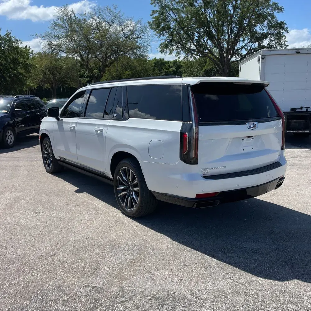 2024 Cadillac Escalade ESV Sport Platinum