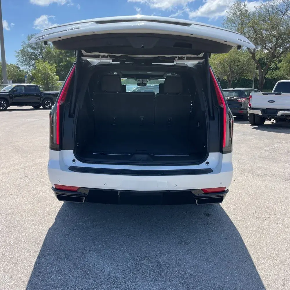 2024 Cadillac Escalade ESV Sport Platinum