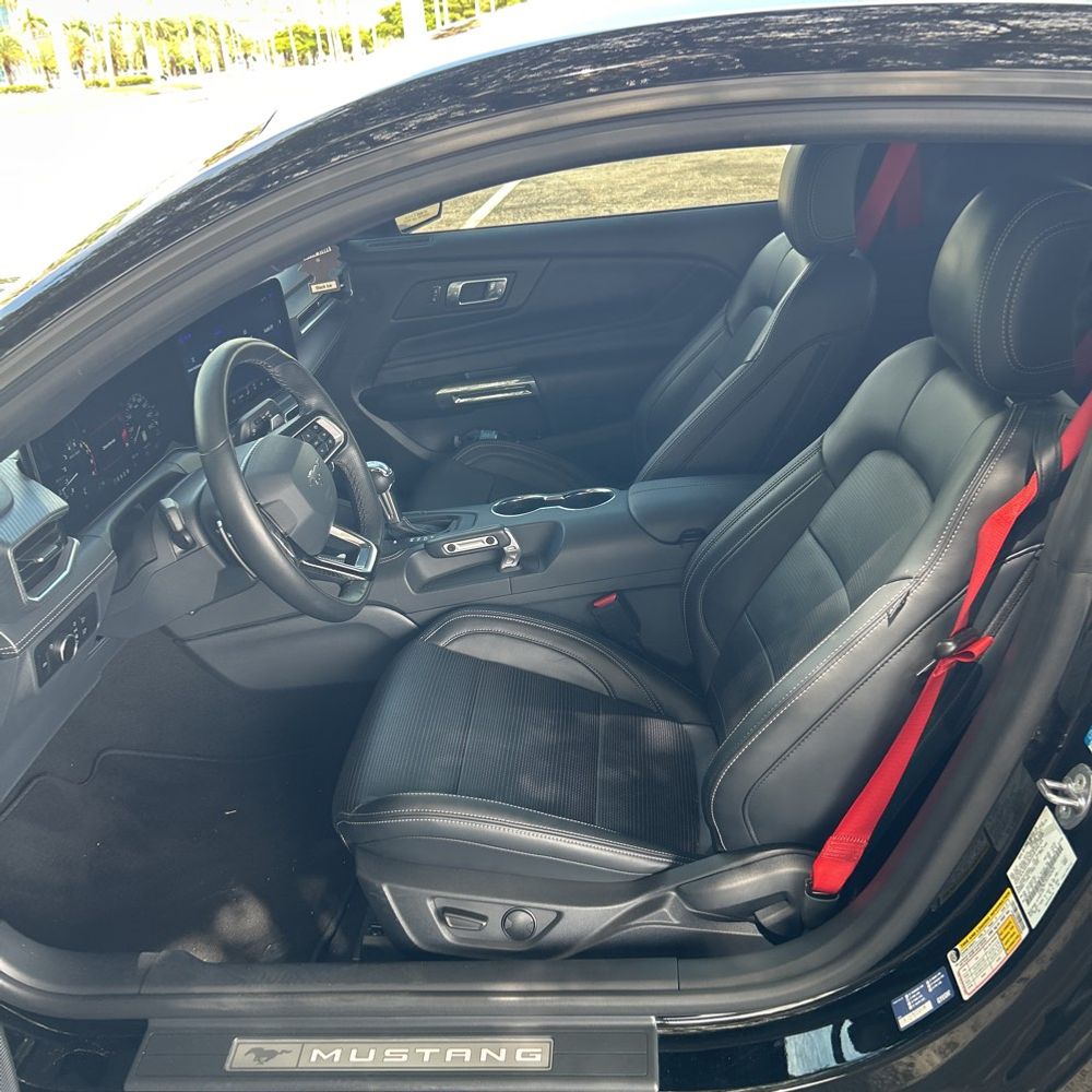 2025 Ford Mustang GT Premium