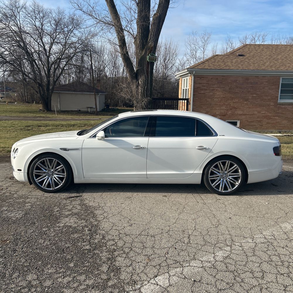 2014 Bentley Flying Spur Base