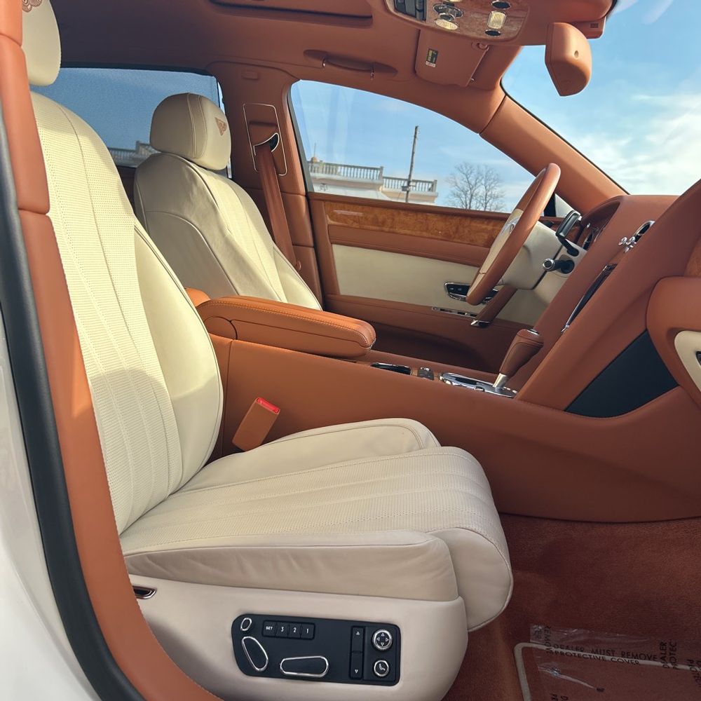 2014 Bentley Flying Spur Base
