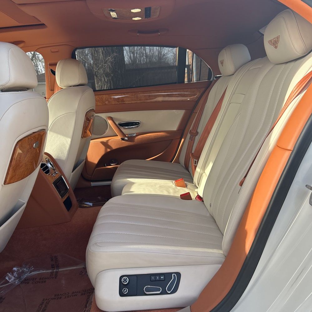2014 Bentley Flying Spur Base
