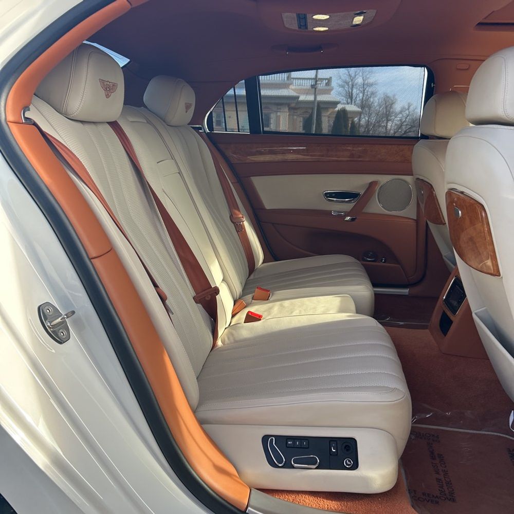2014 Bentley Flying Spur Base