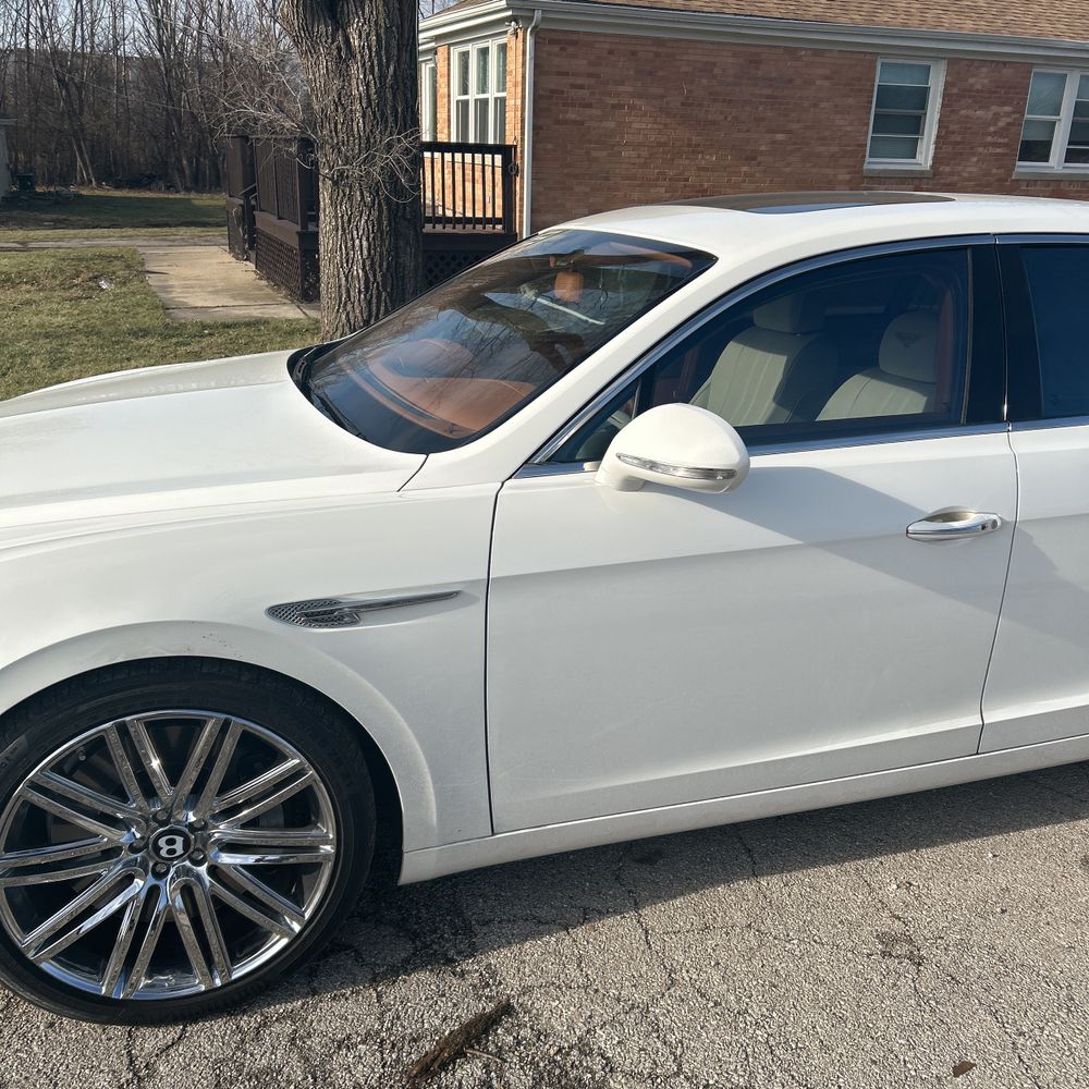 2014 Bentley Flying Spur Base
