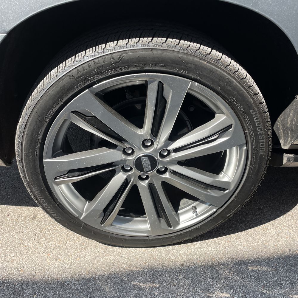 2025 Cadillac Escalade ESV Sport