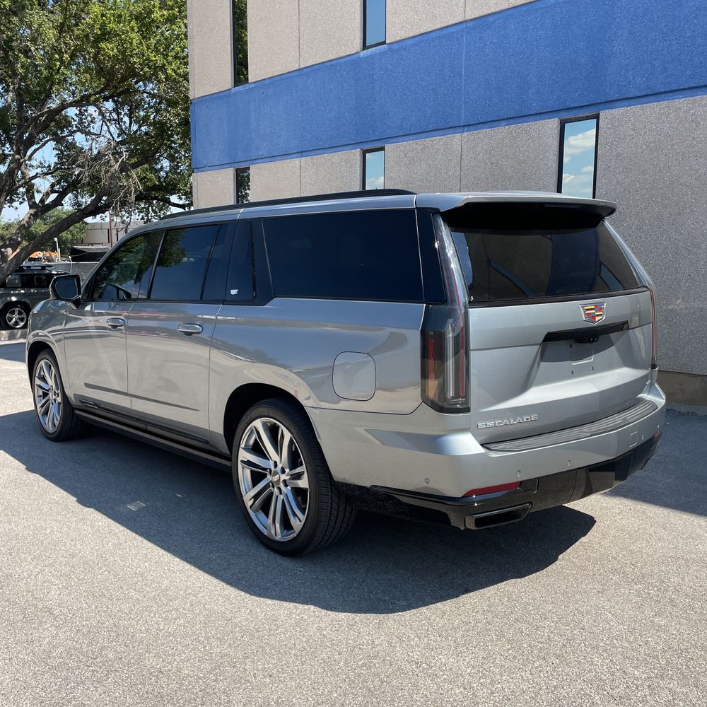 2025 Cadillac Escalade ESV Sport