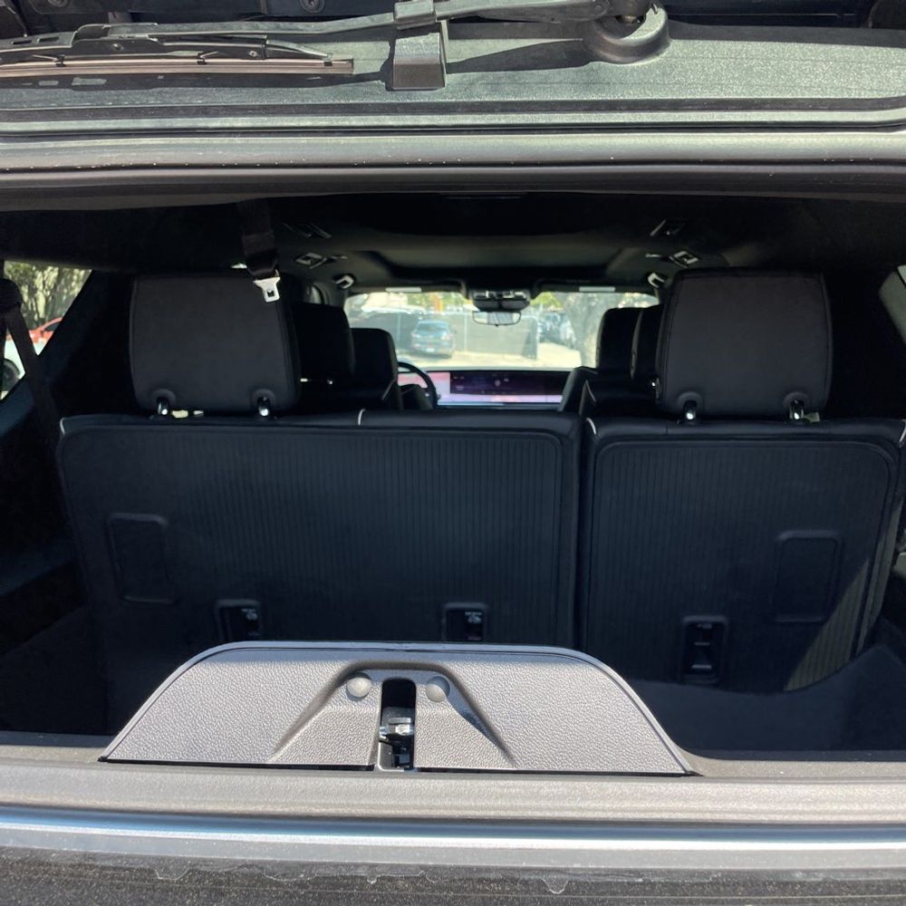 2025 Cadillac Escalade ESV Sport