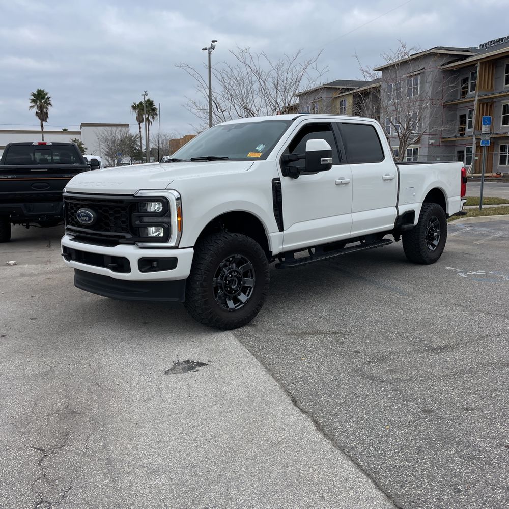 2023 Ford F-350 Super Duty Lariat