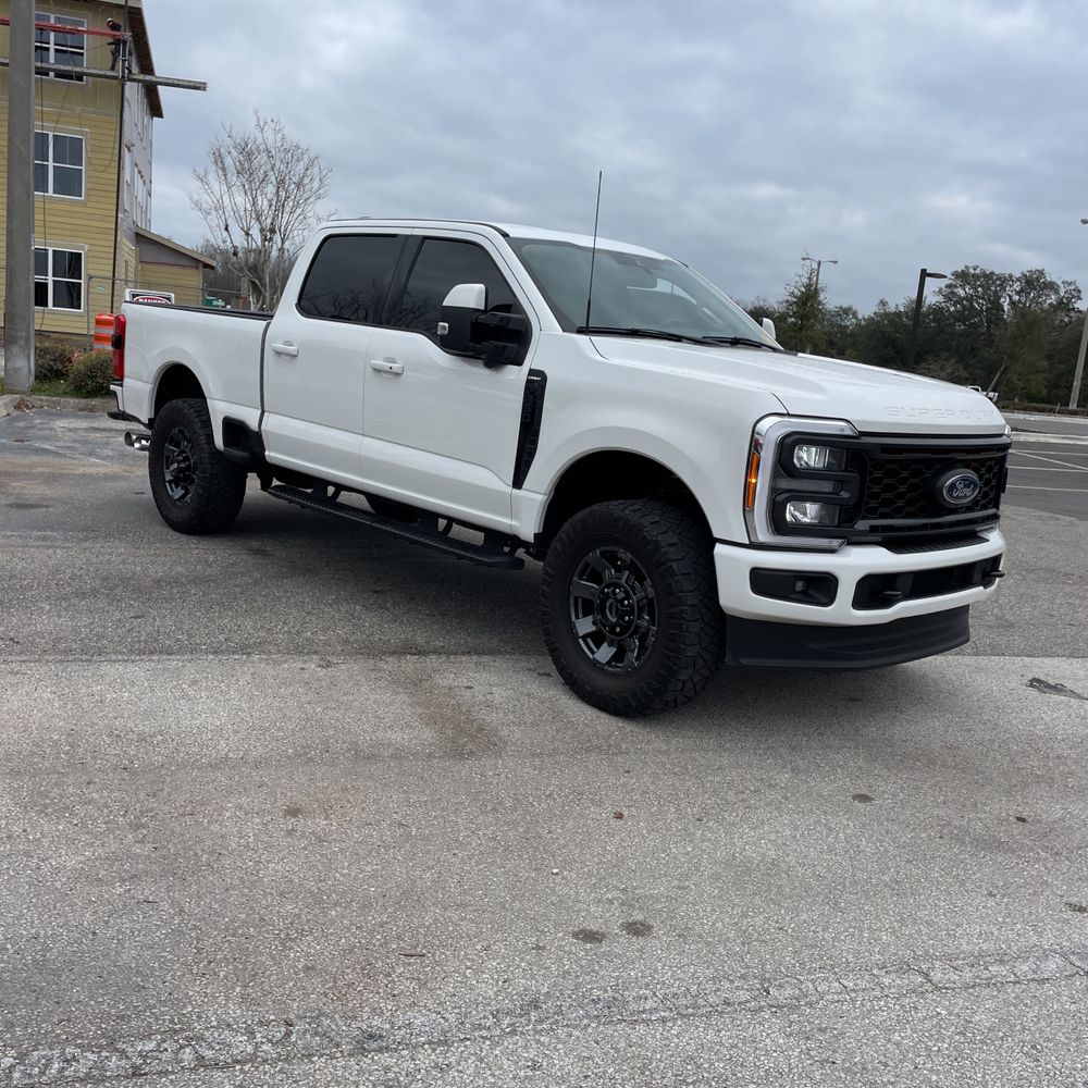 2023 Ford F-350 Super Duty Lariat