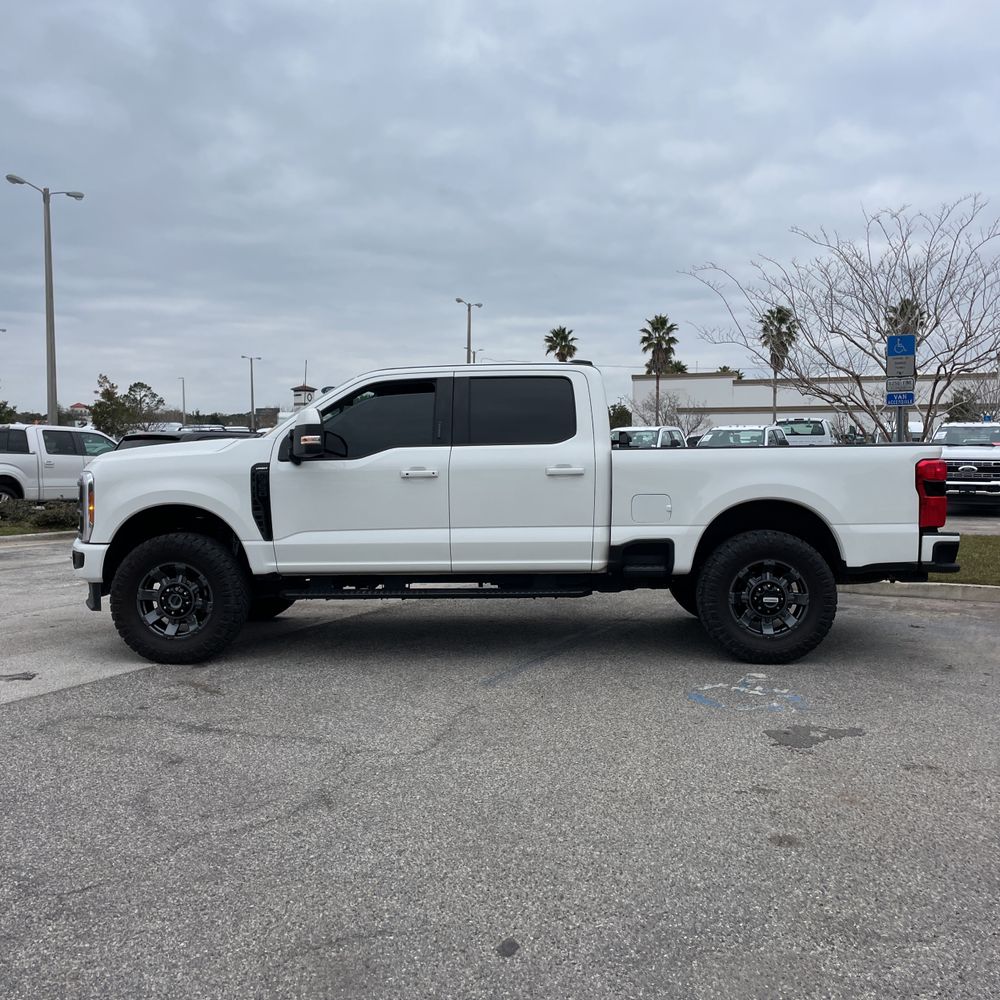 2023 Ford F-350 Super Duty Lariat