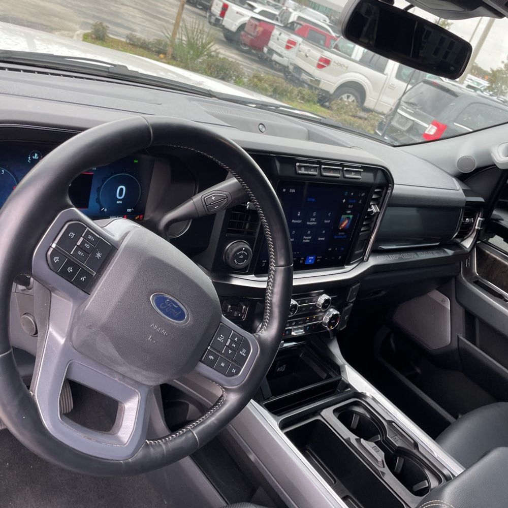 2023 Ford F-350 Super Duty Lariat