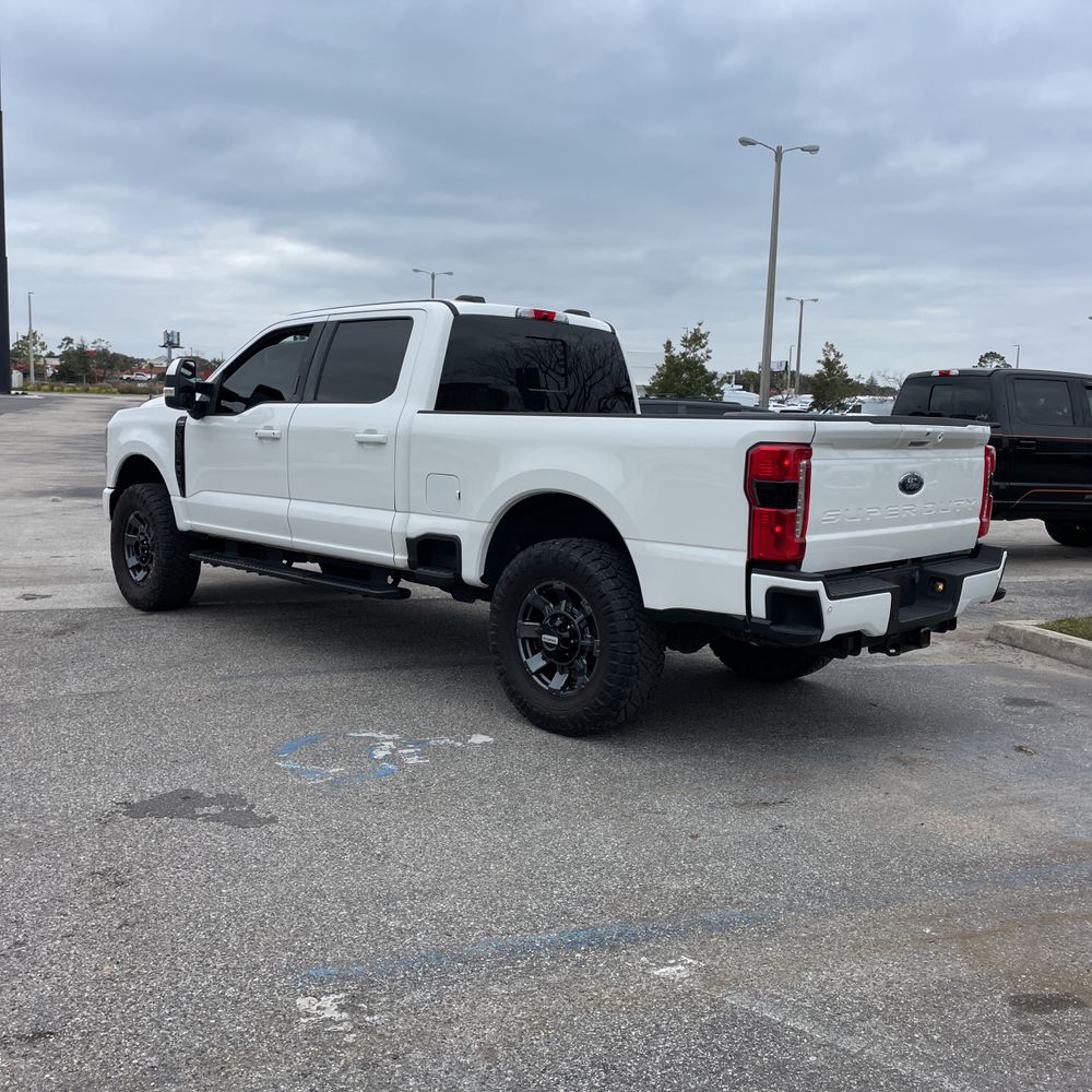 2023 Ford F-350 Super Duty Lariat