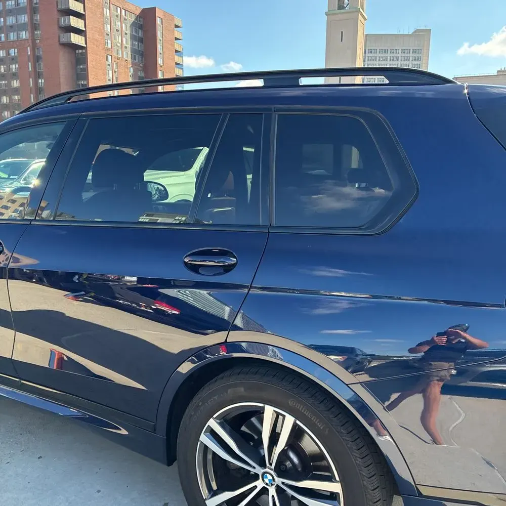 2023 BMW X7 M60i