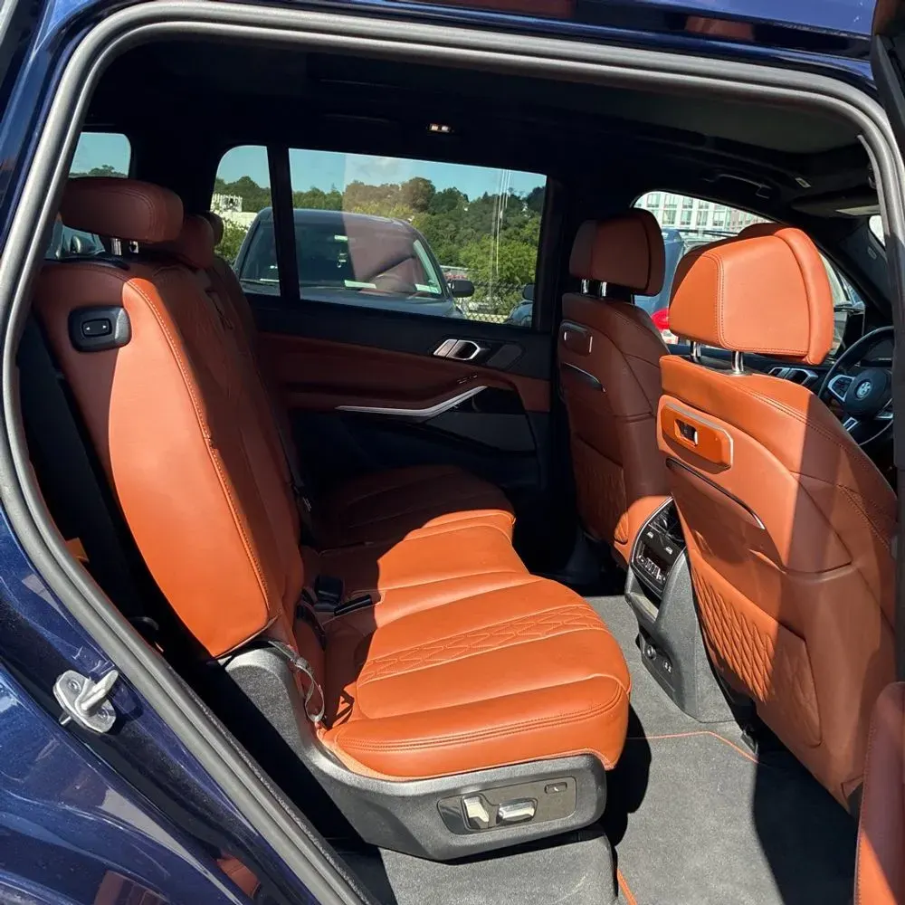 2023 BMW X7 M60i