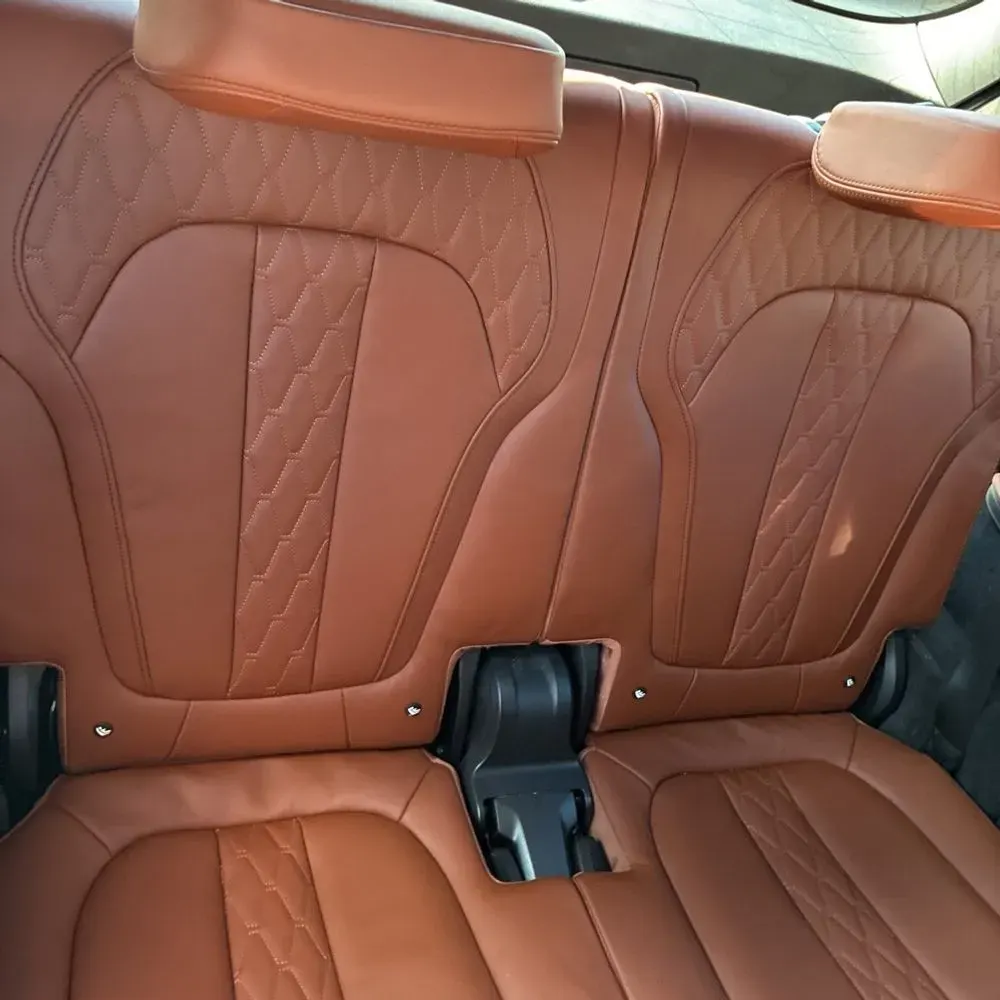 2023 BMW X7 M60i