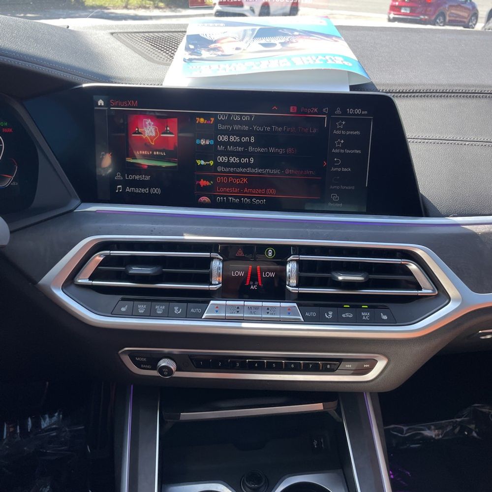 2022 BMW X7 M50i