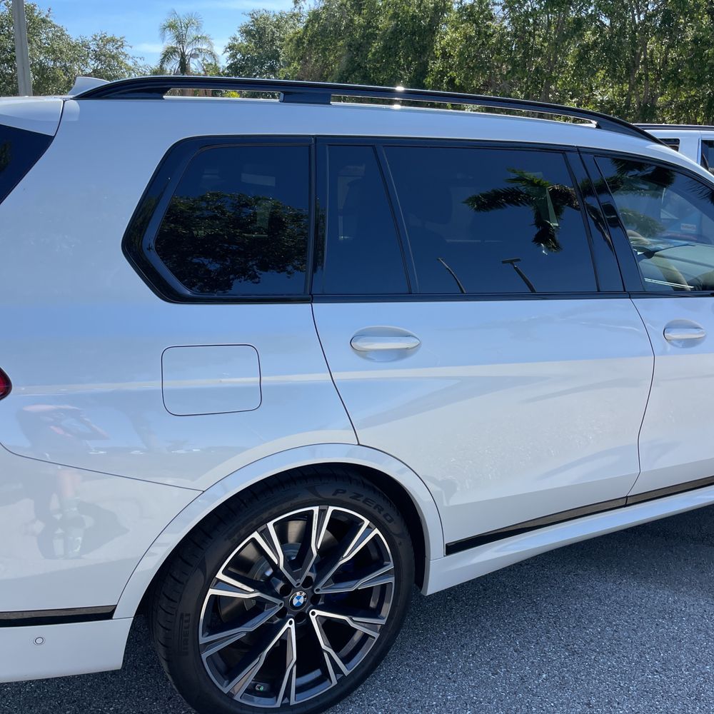 2022 BMW X7 M50i