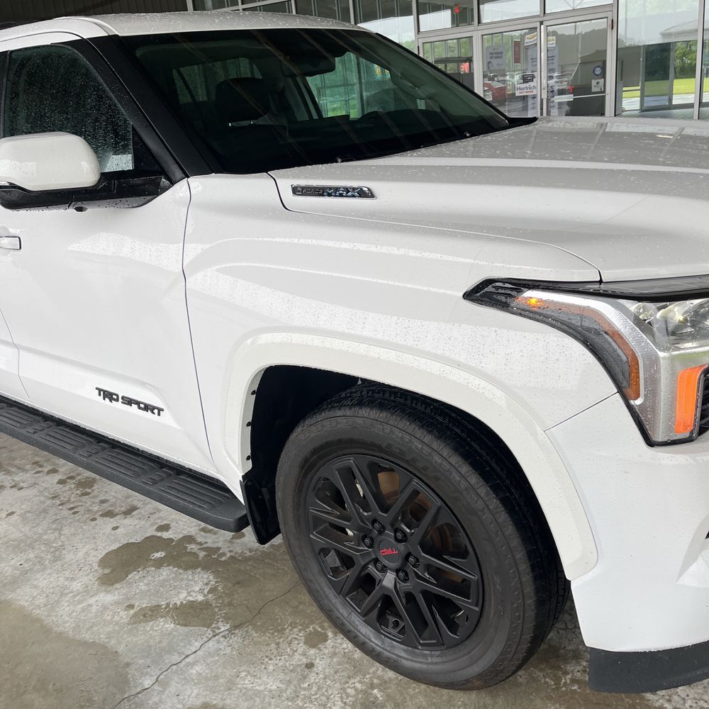 2024 Toyota Sequoia SR5