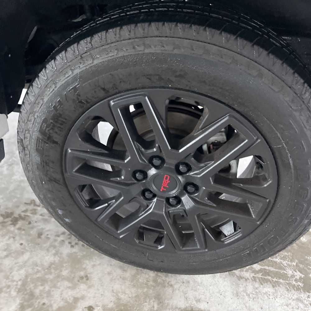 2024 Toyota Sequoia SR5