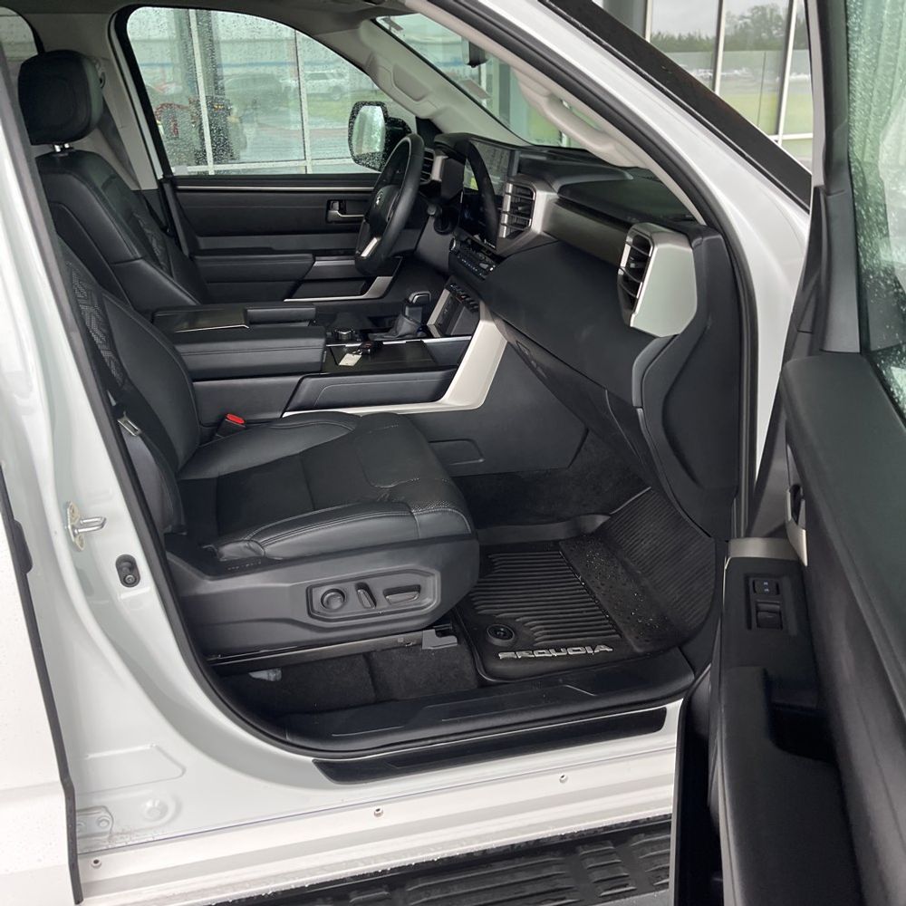2024 Toyota Sequoia SR5