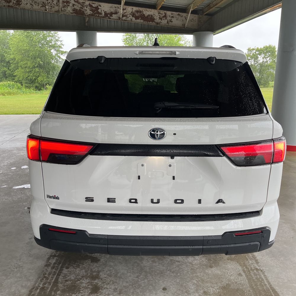 2024 Toyota Sequoia SR5