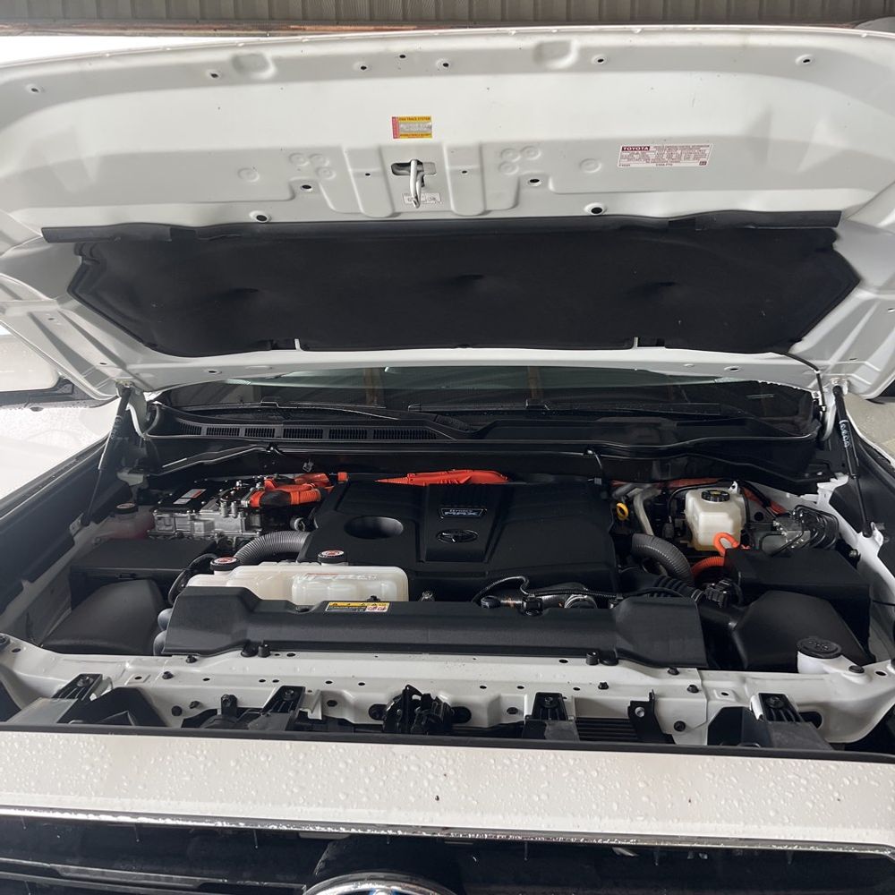 2024 Toyota Sequoia SR5