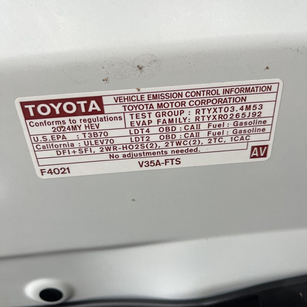 2024 Toyota Sequoia SR5
