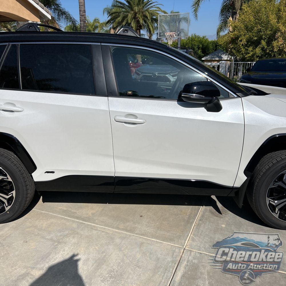 2025 Toyota RAV4 Plug-in Hybrid XSE