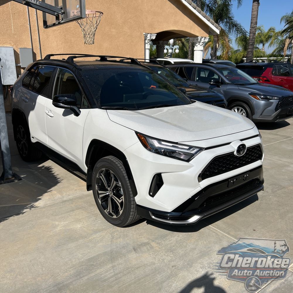 2025 Toyota RAV4 Plug-in Hybrid XSE