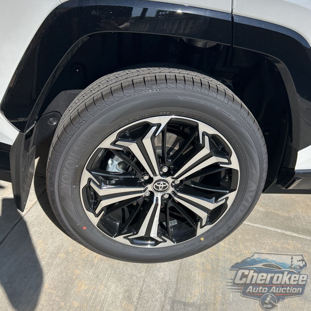2025 Toyota RAV4 Plug-in Hybrid XSE