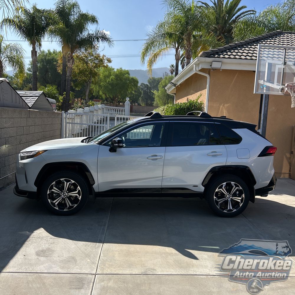 2025 Toyota RAV4 Plug-in Hybrid XSE