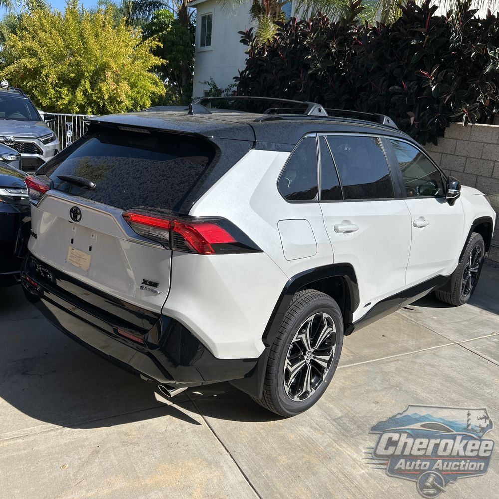 2025 Toyota RAV4 Plug-in Hybrid XSE