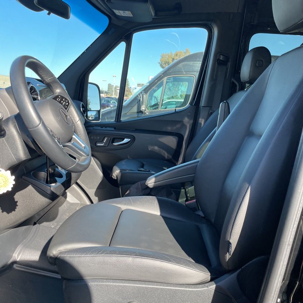 2023 Mercedes-Benz Sprinter 2500