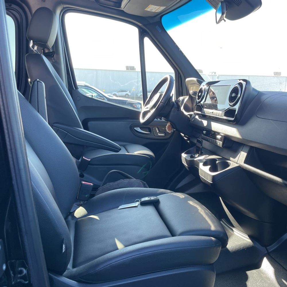 2023 Mercedes-Benz Sprinter 2500