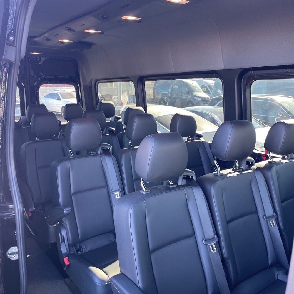 2023 Mercedes-Benz Sprinter 2500